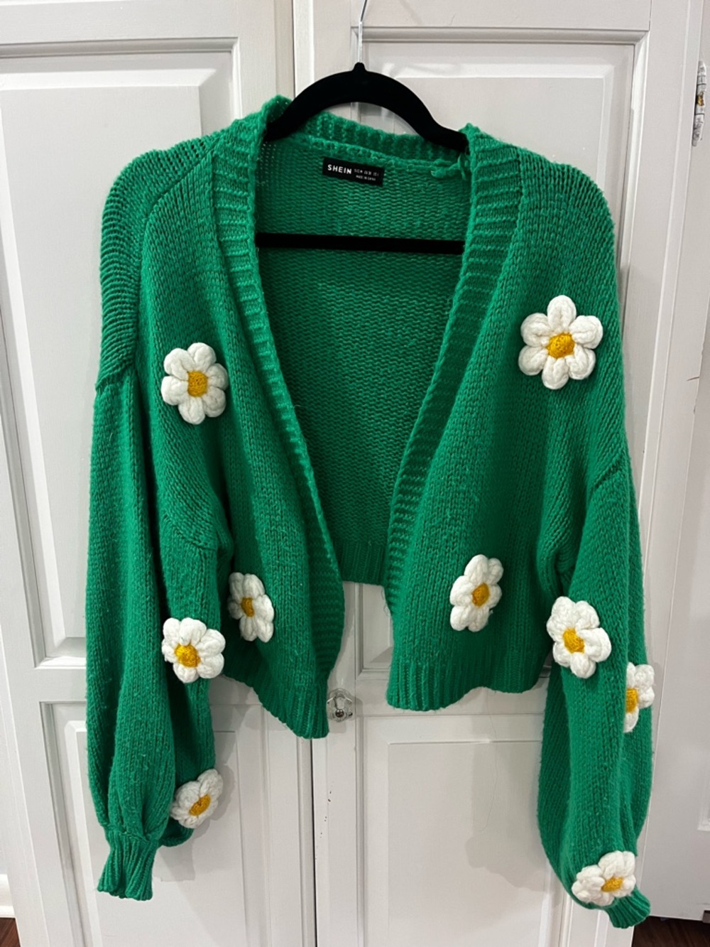 SHEIN Green Cropped Cardigan with White Daisy Appliqués